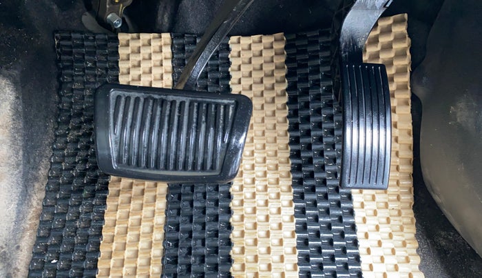 2022 Hyundai GRAND I10 NIOS SPORTZ AMT 1.2 KAPPA VTVT, Petrol, Automatic, 32,948 km, Pedals