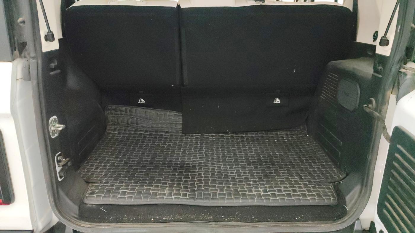 2024 Mahindra Thar Roxx  AX7 L Diesel MT 2WD, Diesel, Manual, 16,091 km, Boot Inside