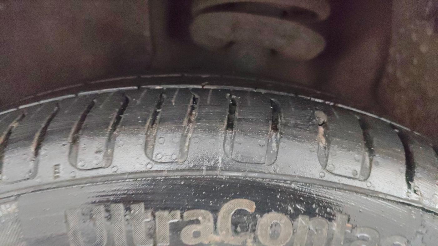 2021 MG HECTOR SHARP 1.5 PETROL CVT, Petrol, Automatic, 55,715 km, Left Front Tyre Tread