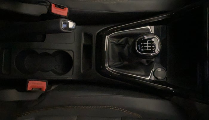 2022 Skoda KUSHAQ STYLE 1.5L TSI MT, Petrol, Manual, 85,413 km, Gear Lever