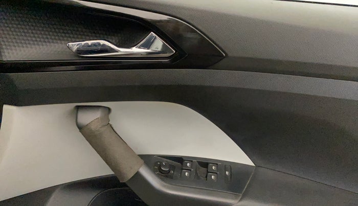 2022 Skoda KUSHAQ STYLE 1.5L TSI MT, Petrol, Manual, 85,413 km, Driver Side Door Panels Control