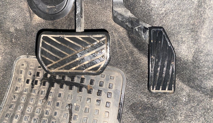 2018 Maruti Wagon R 1.0 VXI AMT, Petrol, Automatic, 48,098 km, Pedals