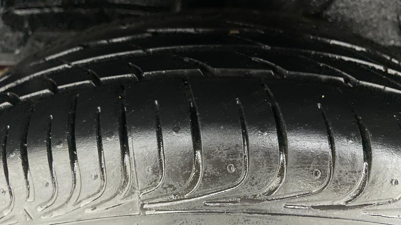 2018 Toyota YARIS J MT, Petrol, Manual, 14,652 km, Right Rear Tyre Tread