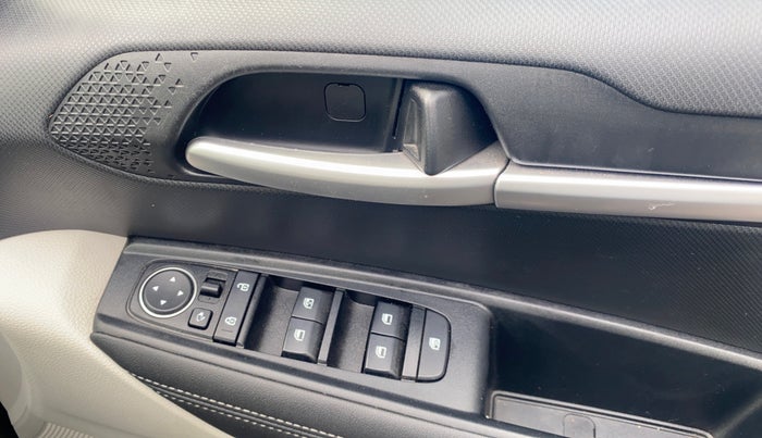 2022 KIA SONET HTX 1.5, Diesel, Manual, 14,039 km, Driver Side Door Panels Control