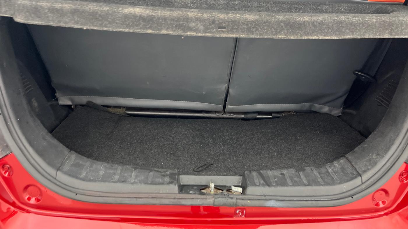 2013 Maruti Wagon R 1.0 VXI, Petrol, Manual, 63,030 km, Boot Inside