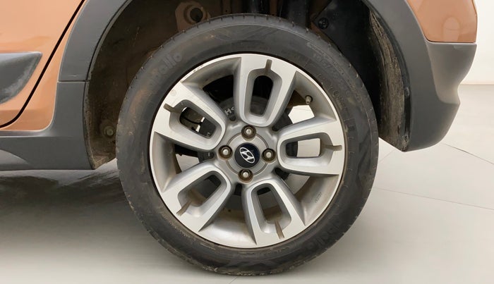 2015 Hyundai i20 Active 1.2 SX, Petrol, Manual, 33,704 km, Left Rear Wheel