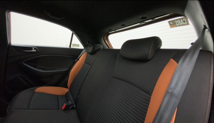 2015 Hyundai i20 Active 1.2 SX, Petrol, Manual, 33,704 km, Right Side Rear Door Cabin