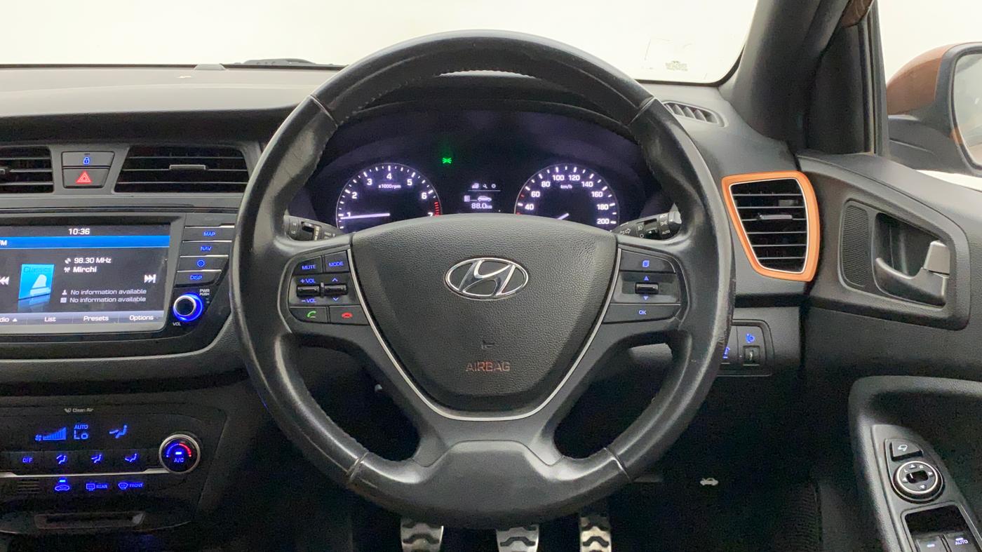 2015 Hyundai i20 Active 1.2 SX, Petrol, Manual, 33,704 km, Steering Wheel Close Up