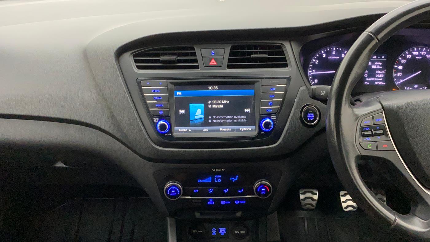 2015 Hyundai i20 Active 1.2 SX, Petrol, Manual, 33,704 km, Air Conditioner