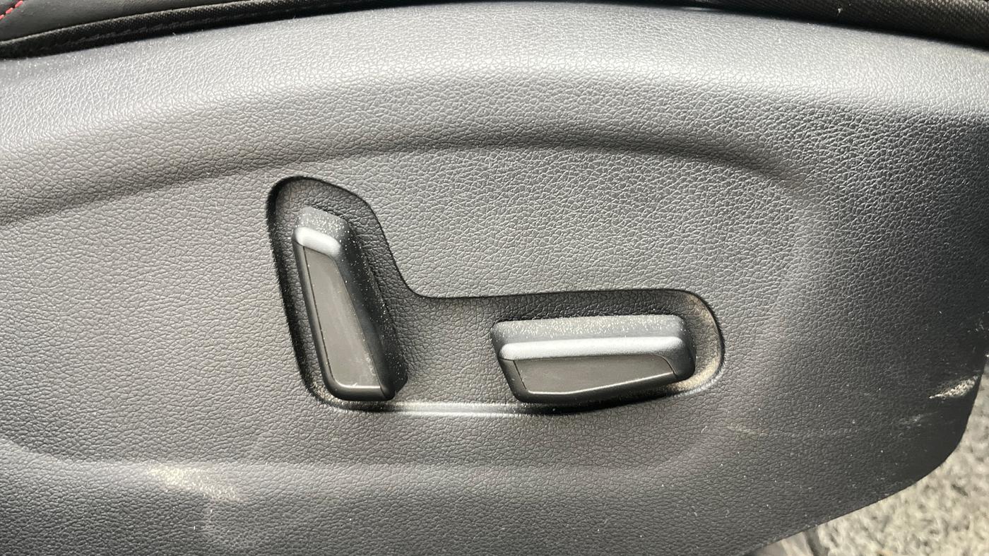 2025 Hyundai Creta N Line N10 1.5 Turbo DCT, Petrol, Automatic, 12,837 km, Driver Side Adjustment Panel