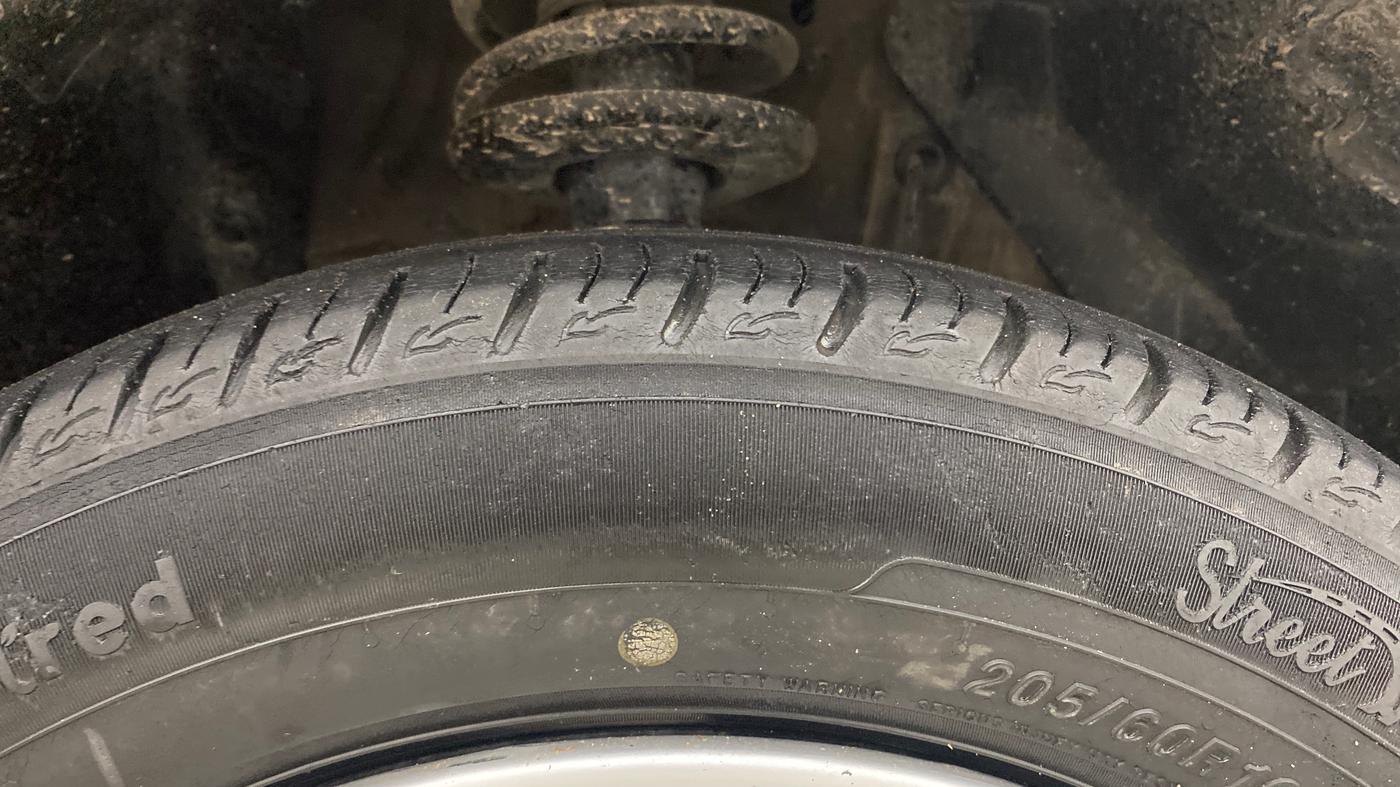 2022 Maruti Vitara Brezza VXI, Petrol, Manual, 75,618 km, Right Front Tyre Tread