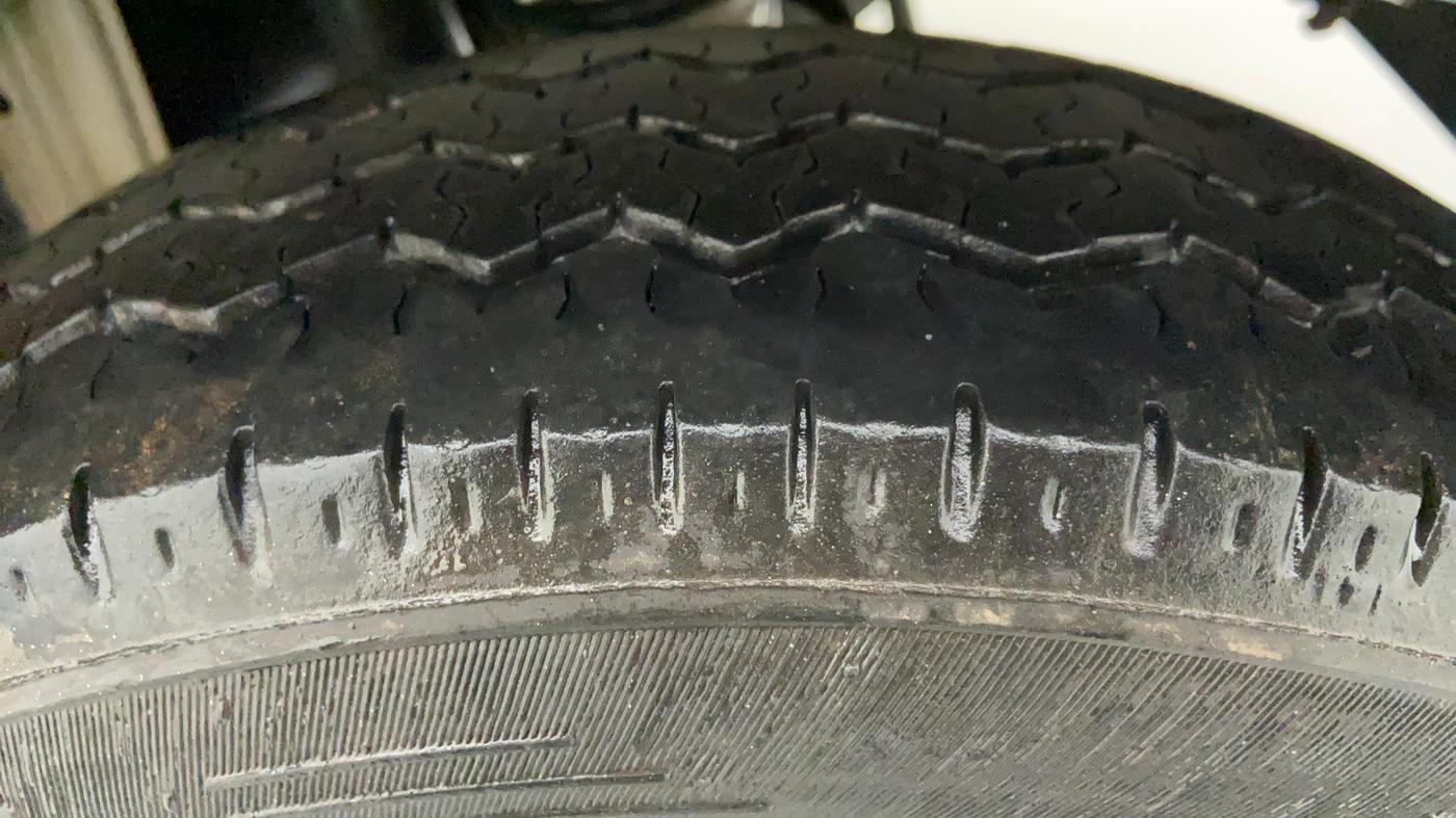 2014 Maruti Alto 800 VXI, Petrol, Manual, 40,206 km, Left Rear Tyre Tread