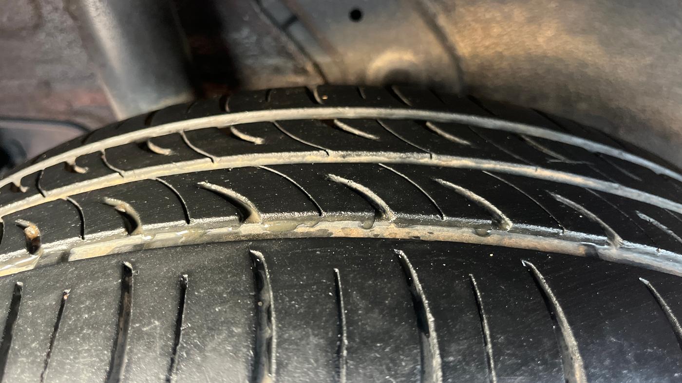 2019 Hyundai VENUE S 1.0 TURBO DCT, Petrol, Automatic, 64,135 km, Right Rear Tyre Tread
