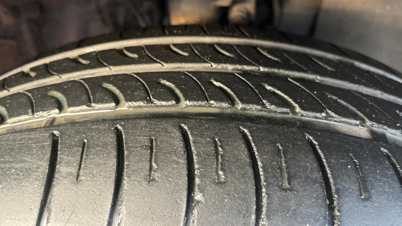 2019 Hyundai VENUE S 1.0 TURBO DCT, Petrol, Automatic, 64,135 km, Right Front Tyre Tread