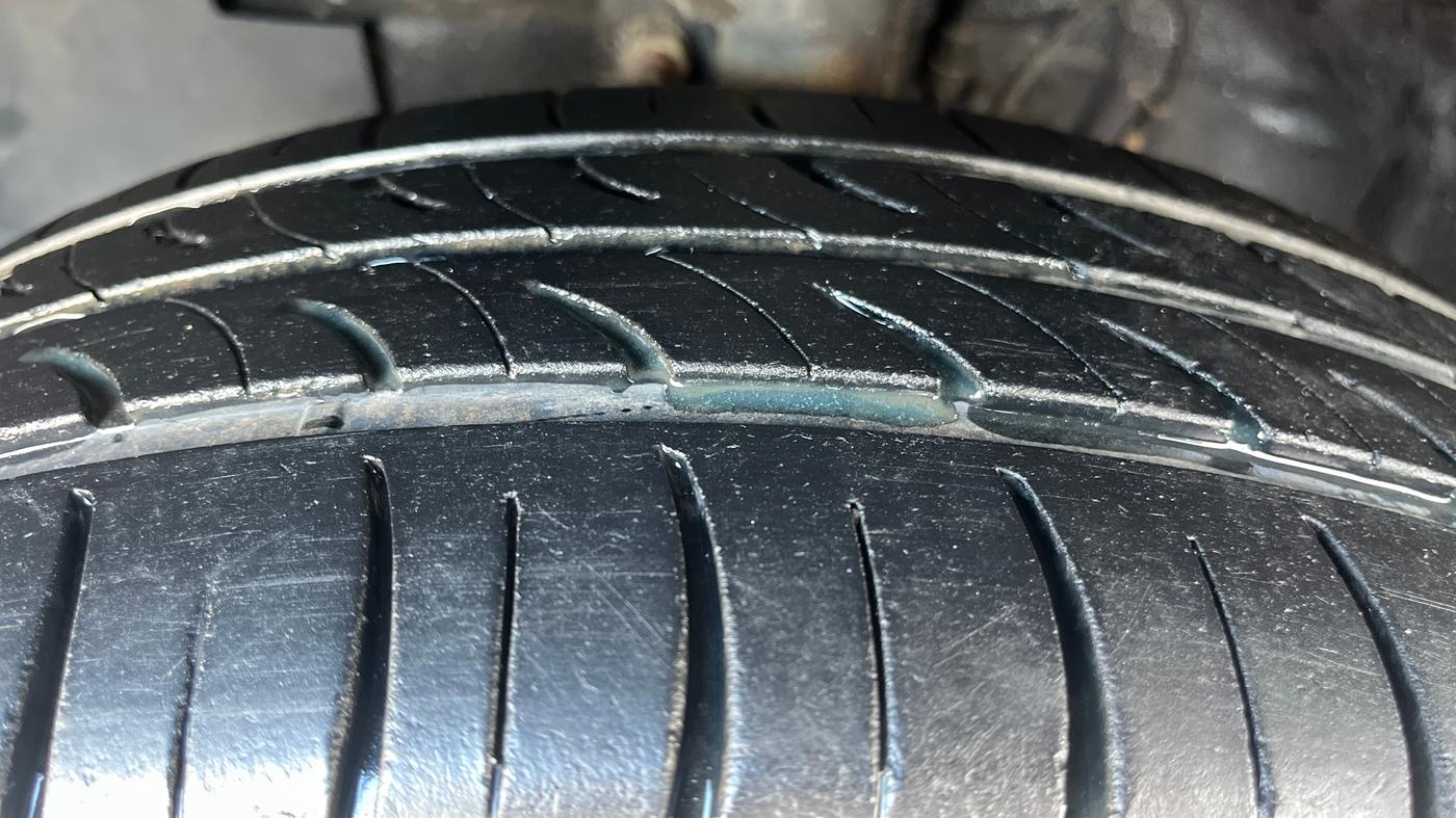 2019 Hyundai VENUE S 1.0 TURBO DCT, Petrol, Automatic, 64,135 km, Left Front Tyre Tread