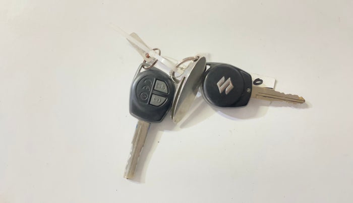 2016 Maruti Baleno DELTA PETROL 1.2, Petrol, Manual, 32,115 km, Key Close Up