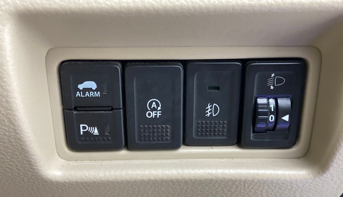 2018 Maruti Ertiga VDI SHVS, Diesel, Manual, 91,112 km, Dashboard - Headlight height adjustment not working
