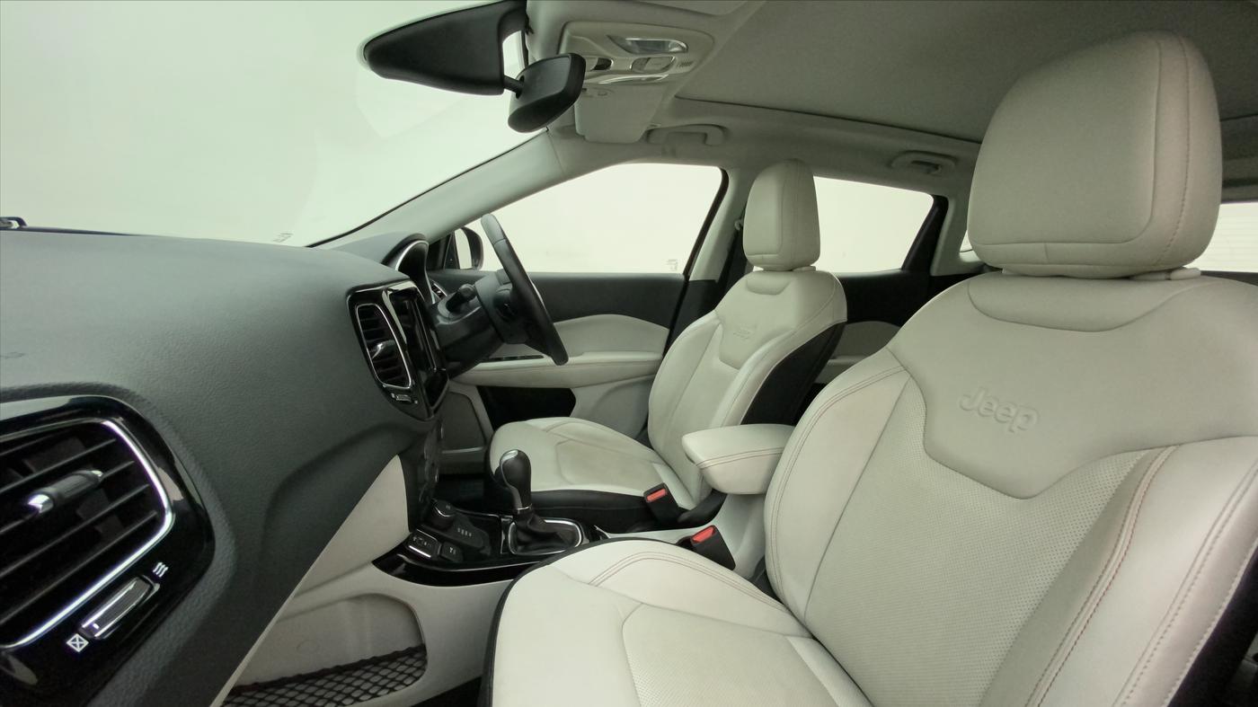 2020 Jeep Compass LIMITED PLUS 2.0 DIESEL 4X4 AT, Diesel, Automatic, 65,387 km, Right Side Front Door Cabin