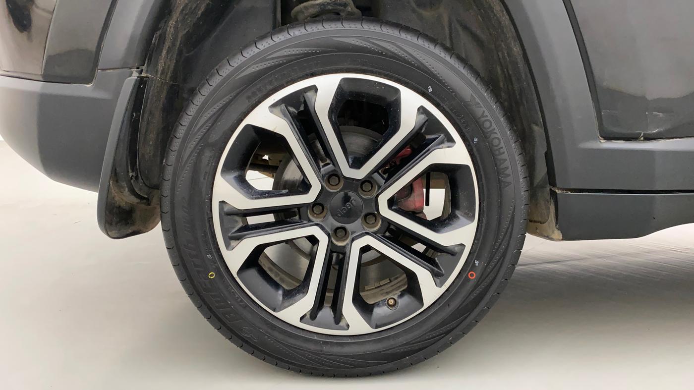 2020 Jeep Compass LIMITED PLUS 2.0 DIESEL 4X4 AT, Diesel, Automatic, 65,387 km, Right Rear Wheel