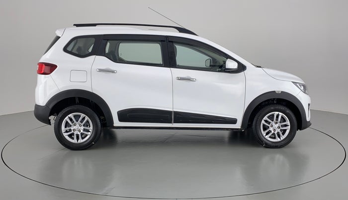 2021 Renault TRIBER 1.0 RXT, Petrol, Manual, 8,131 km, Right Side View