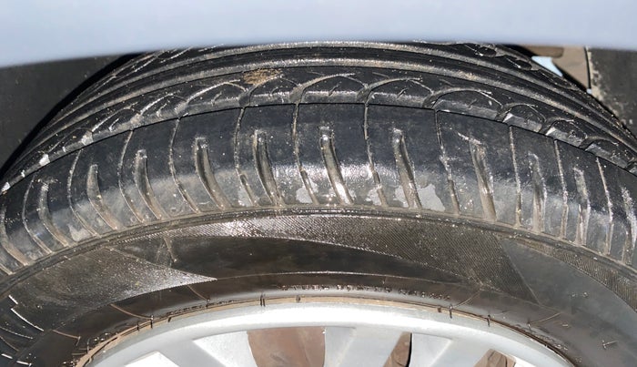 2019 Tata TIAGO NRG PETROL, Petrol, Manual, 54,032 km, Right Front Tyre Tread