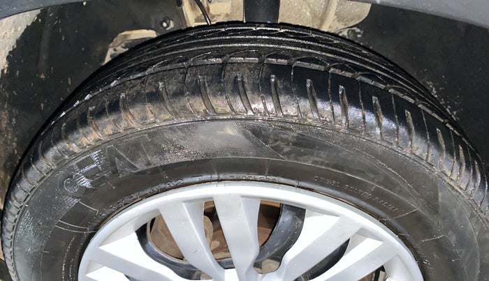 2019 Tata TIAGO NRG PETROL, Petrol, Manual, 54,032 km, Left Front Tyre Tread