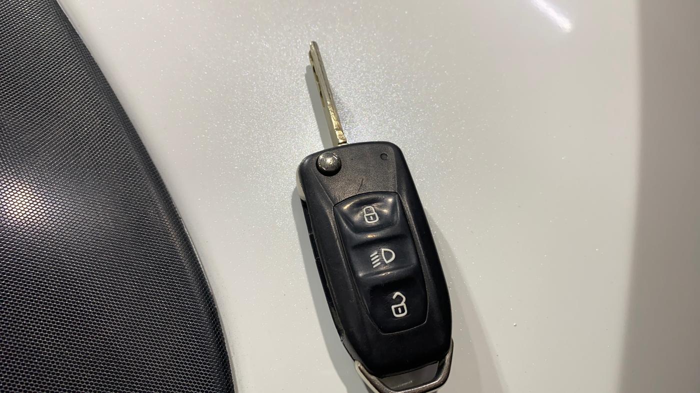 2019 Tata TIAGO NRG PETROL, Petrol, Manual, 54,032 km, Key Close Up