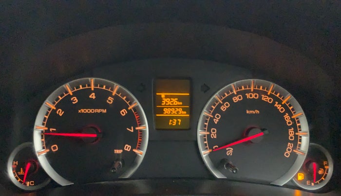 2017 Maruti Swift VXI, CNG, Manual, 98,929 km, Odometer Image
