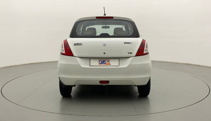 2017 Maruti Swift VXI, CNG, Manual, 98,929 km, Back/Rear