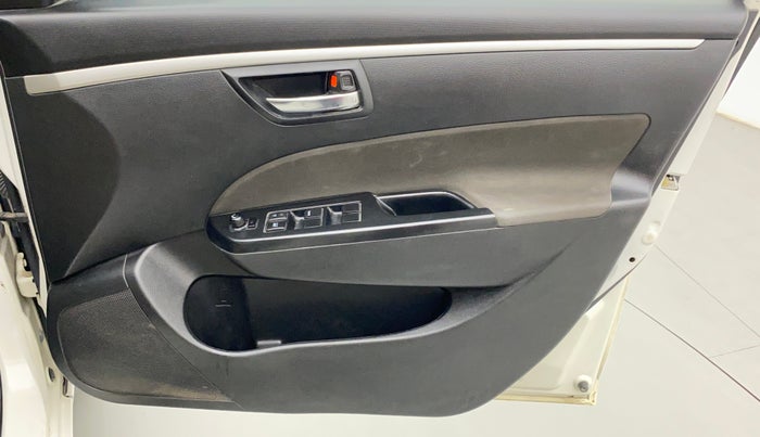 2017 Maruti Swift VXI, CNG, Manual, 98,929 km, Driver Side Door Panels Control