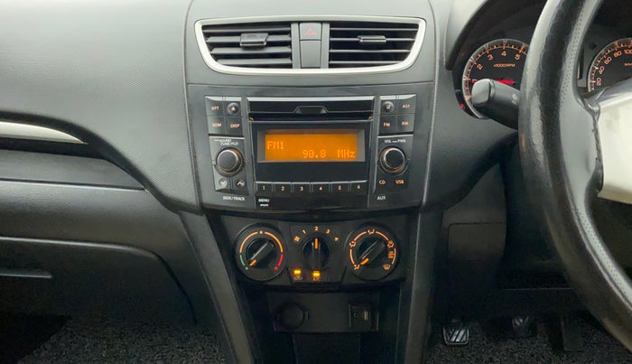 2017 Maruti Swift VXI, CNG, Manual, 98,929 km, Air Conditioner