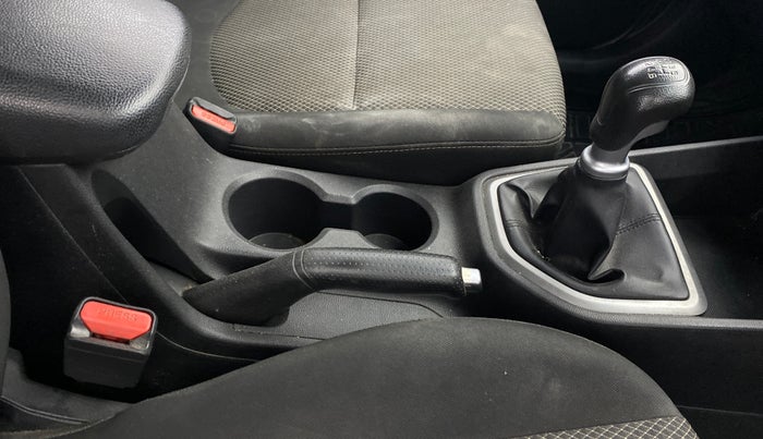 2017 Hyundai Creta E PLUS 1.6 PETROL, Petrol, Manual, 62,300 km, Gear Lever