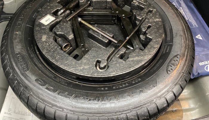 2017 Hyundai Creta E PLUS 1.6 PETROL, Petrol, Manual, 62,300 km, Spare Tyre