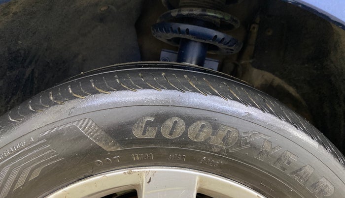 2016 Volkswagen Ameo HIGHLINE1.2L, Petrol, Manual, 78,230 km, Left Front Tyre Tread