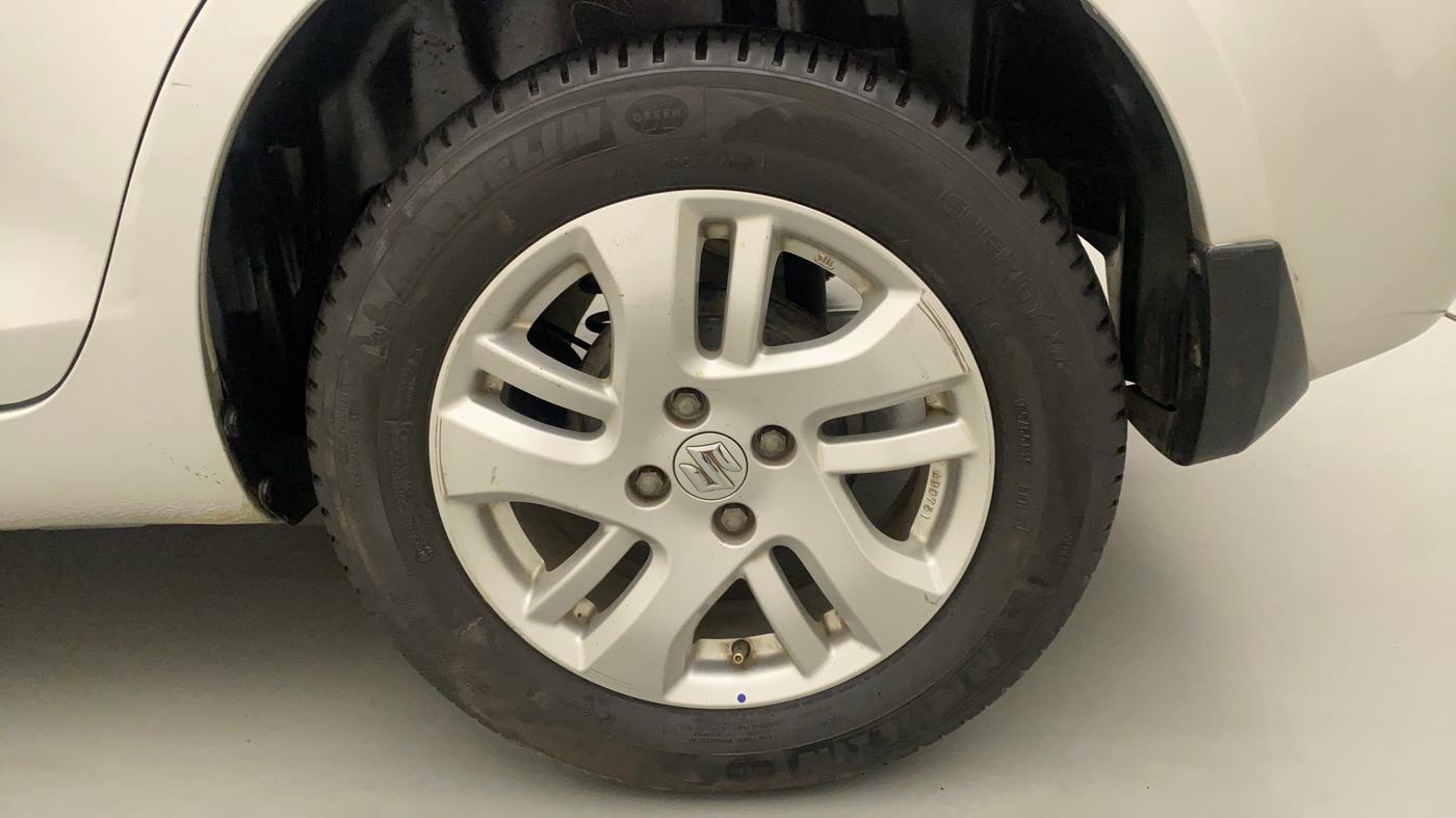 2014 Maruti Swift Dzire ZDI, Diesel, Manual, 1,13,423 km, Left Rear Wheel