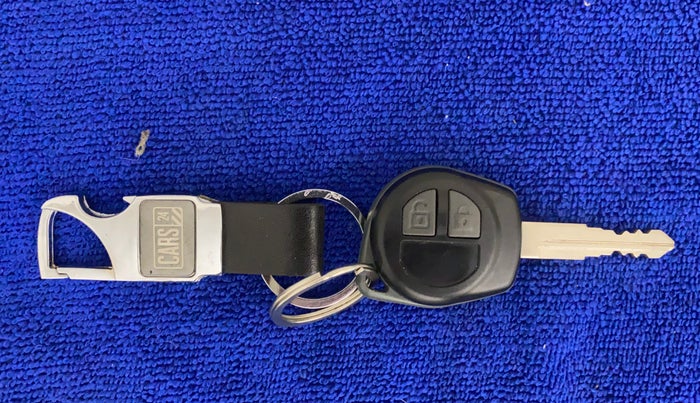 2014 Maruti Swift Dzire ZDI, Diesel, Manual, 1,13,423 km, Key Close Up