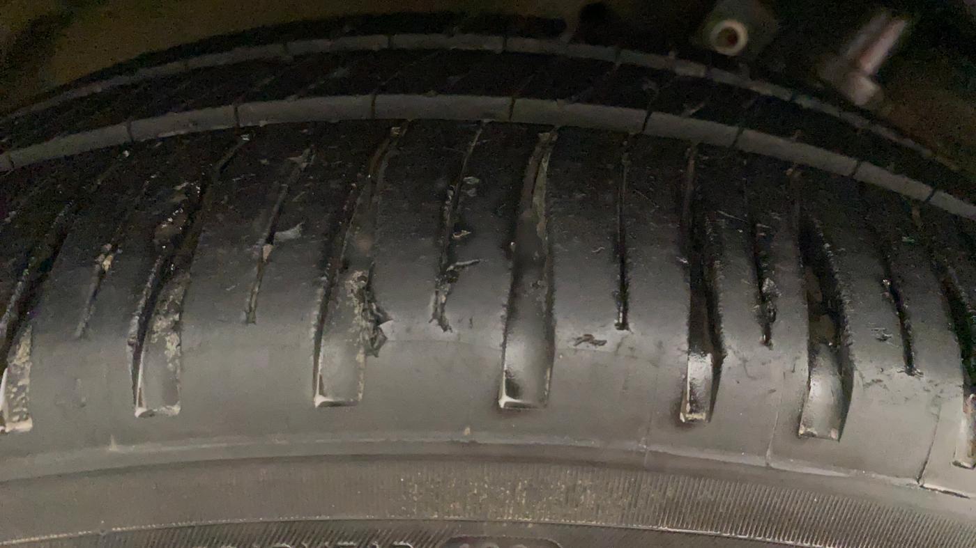2014 Maruti Swift Dzire ZDI, Diesel, Manual, 1,13,423 km, Left Rear Tyre Tread
