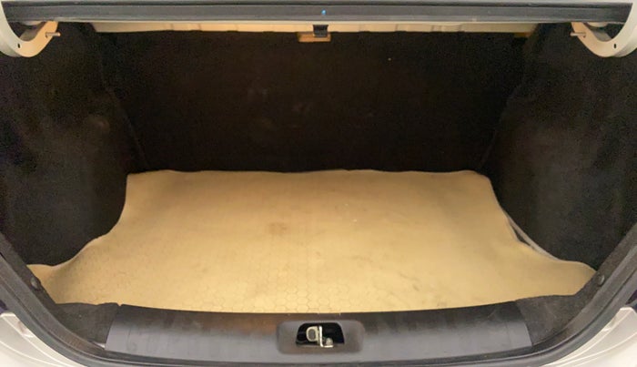 2014 Maruti Swift Dzire ZDI, Diesel, Manual, 1,13,423 km, Boot Inside