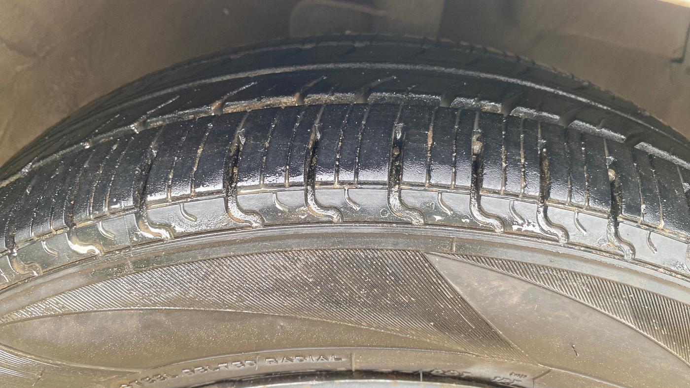 2017 Maruti Celerio ZXI AMT, Petrol, Automatic, 56,310 km, Right Front Tyre Tread