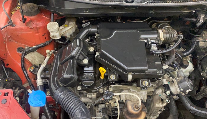 2025 Maruti Swift ZXi AMT, Petrol, Automatic, 10,229 km, Engine View - Right