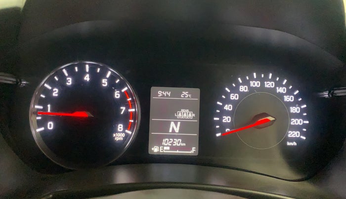 2025 Maruti Swift ZXi AMT, Petrol, Automatic, 10,229 km, Odometer Image