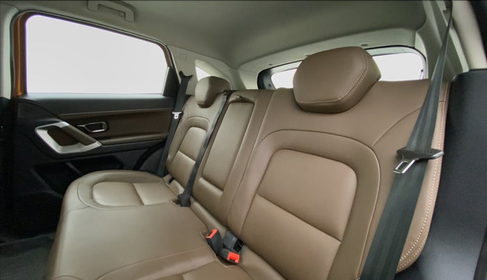 2019 Tata Harrier XZ 2.0L Kryotec, Diesel, Manual, 50,034 km, Right Side Rear Door Cabin