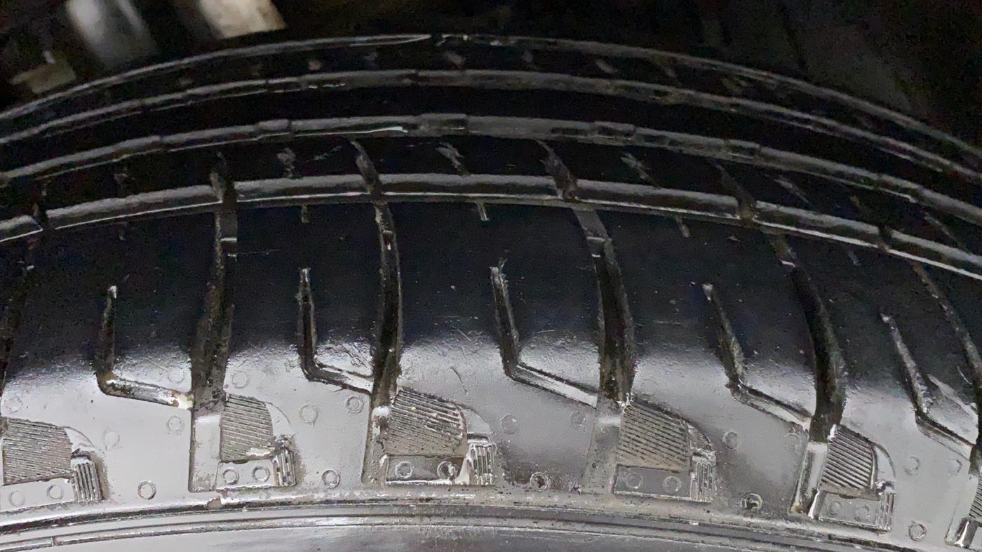 2019 Tata Harrier XZ 2.0L Kryotec, Diesel, Manual, 50,034 km, Left Front Tyre Tread
