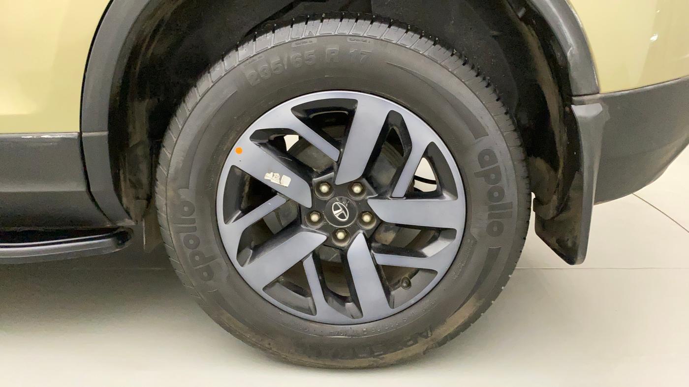 2022 Tata Harrier XZA PLUS 2.0L KAZIRANGA, Diesel, Automatic, 47,235 km, Left Rear Wheel