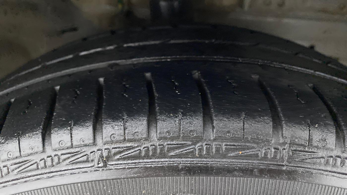 2014 Nissan Micra XV CVT, Petrol, Automatic, 57,497 km, Right Front Tyre Tread