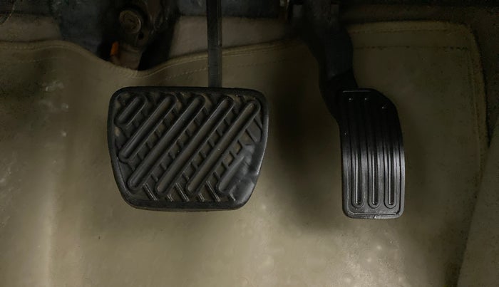 2014 Nissan Micra XV CVT, Petrol, Automatic, 57,497 km, Pedals