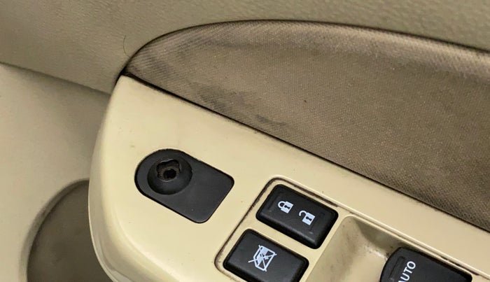 2013 Maruti Swift Dzire VXI, Petrol, Manual, 58,075 km, Left rear-view mirror - ORVM switch has minor damage