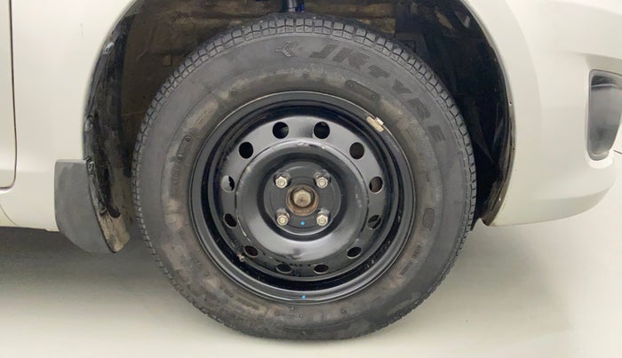 2013 Maruti Swift Dzire VXI, Petrol, Manual, 58,075 km, Right Front Wheel