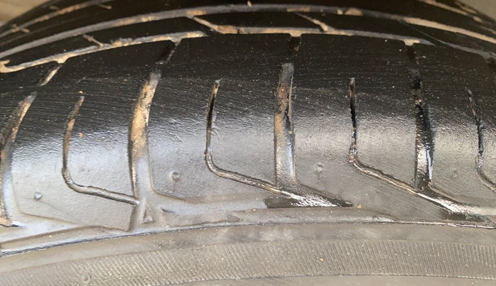 2021 KIA SONET HTX 1.0 IMT, Petrol, Manual, 69,685 km, Right Rear Tyre Tread