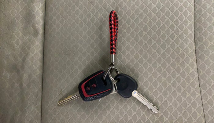 2019 Hyundai NEW SANTRO SPORTZ AMT, Petrol, Automatic, 62,812 km, Key Close Up